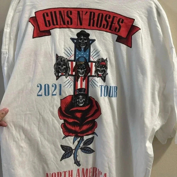 Guns & Roses 2021 Tour T-shirt- Medium - Picture 4 of 4